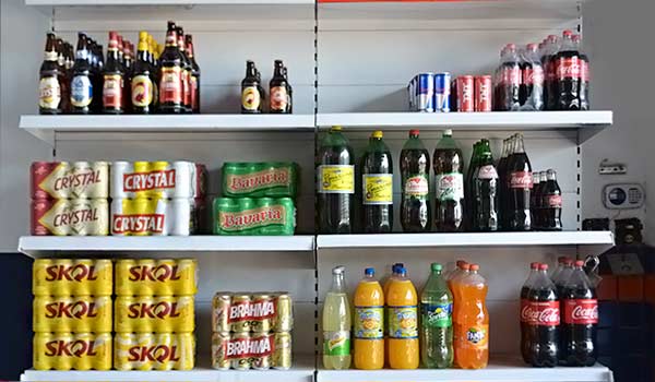 cervejas, refrigerates e energéticos bebidas