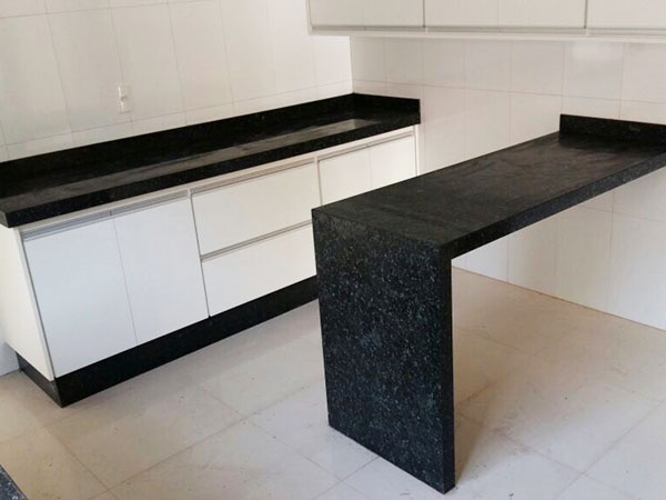 Granito em estante e balcão granito estante e balcão