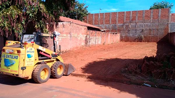 Terraplenagem Limpeza de terreno