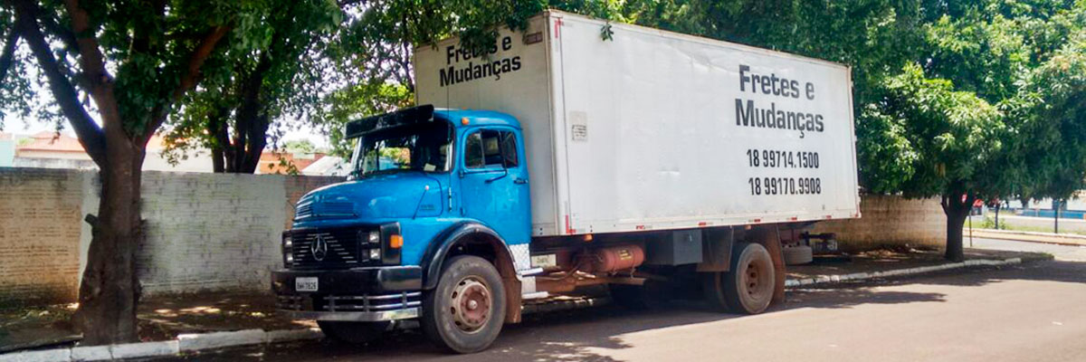 osé Fretes e Mudanças Caminhão de mudança