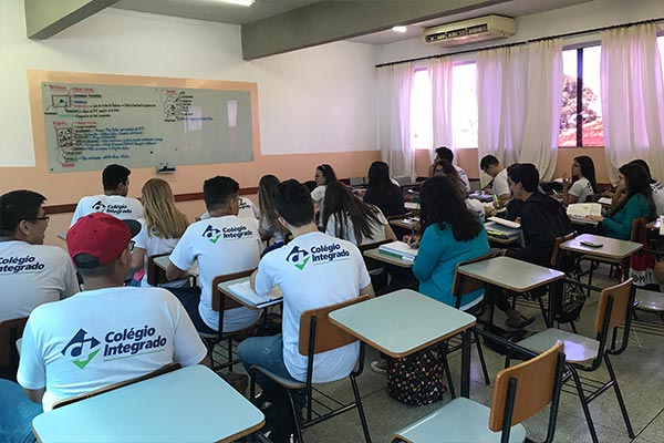 aula colégio integrado aula colégio integrado