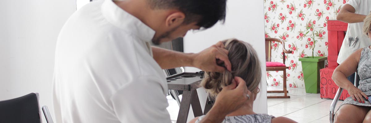 Serviços de estética feminina Salão de beleza