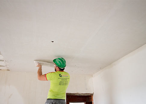 aplicação de gesso aplicação-de-gesso