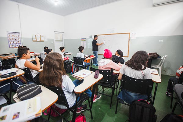 professores capacitados pós graduados e mestres professores-capacitados
