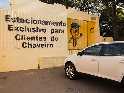Estacionamento para clientes Estacionamento para clientes