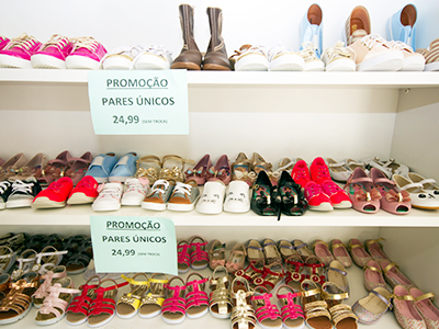 variedade de sapatos variedade de sapatos