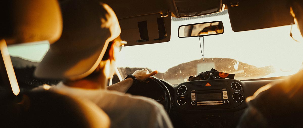 Aprenda a dirigir com a Nira Aulas de carro