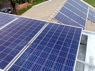 Instalação de placa solar em residência em Álvares Machado-SP Instalação de painel solar