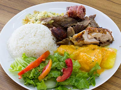 Prato feito Restaurante com comida por quilo