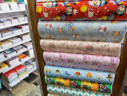 papeis-presentes papeis-presentes