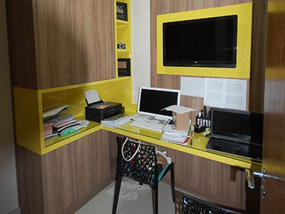 Bancada com armário embutido Móveis para home office