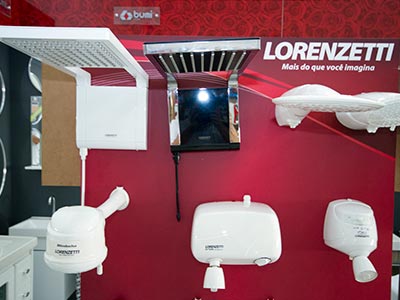 Chuveiros e duchas Chuveiros e duchas