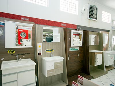 Gabinetes e armarinhos para banheiros Gabinetes para banheiros