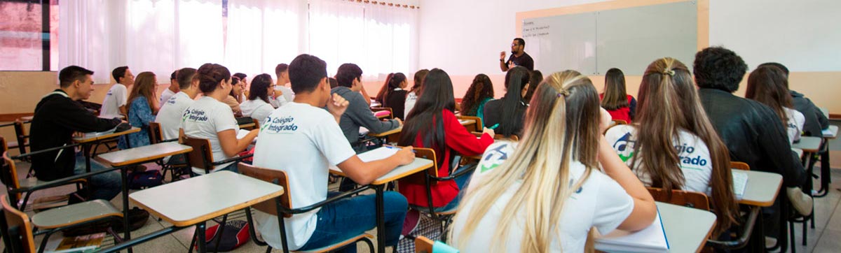 Cursos preparatórios para o ENEM Cursos preparatórios para o ENEM