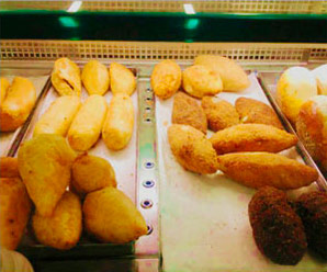 Quibes, cozinhas e rissoles Salgados
