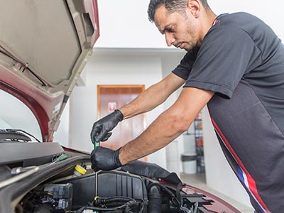 Revisão e manutenção veicular Revisão do carro