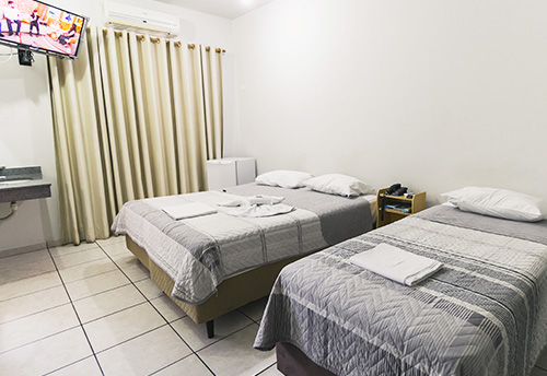 quarto duplo quarto-casal-duplo