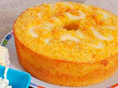 bolo de milho com requeijão Bolo de milho cozido