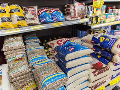 Arroz, feijão, farinha e produtos alimentícios em geral Produtos alimetícios