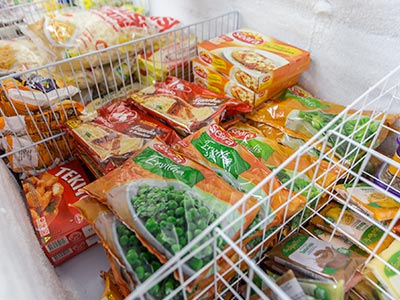 Ervilha congelada,niggets, hot pockets e comida congelada Congelados