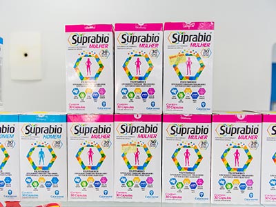 Poli vitamínicos para homens e mulheres Poli vitamínicos