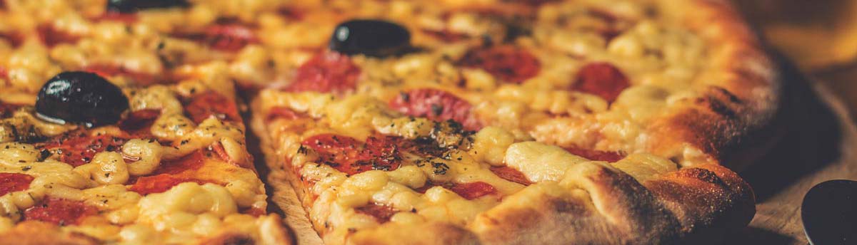 pizzas pizzas