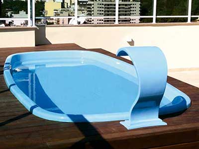 Piscina média Piscina média