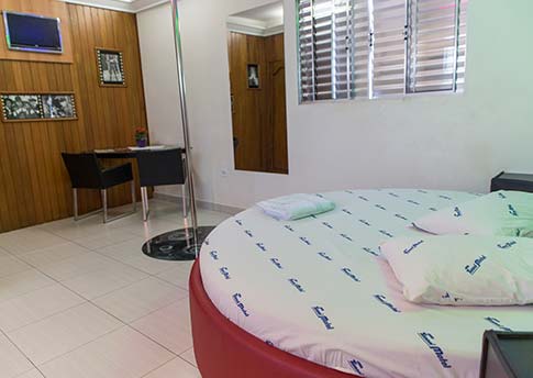 Quarto com pole dance Motel com pole dance
