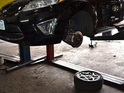 Manutenção nos freios e suspensão Conserto de freios e suspensão