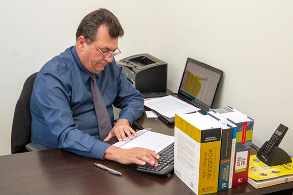 advogado escritório-advocacia