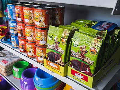 Petiscos para cachorros e gatos de todas as idades Petiscos
