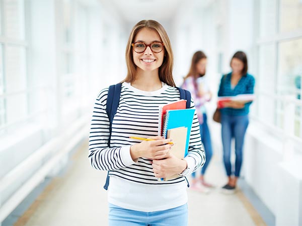 Mais tranquilidade para os seus estudos Seguro educacional