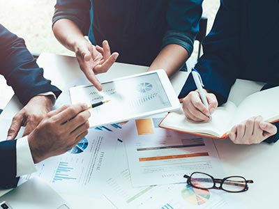 Assessoria e consultoria financeira Assessoria e consultoria financeira