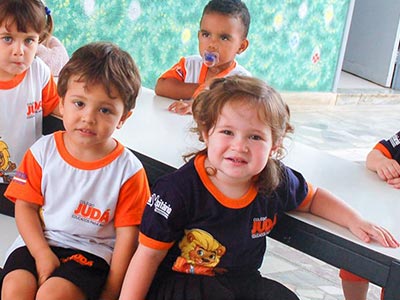 Seu filho com todo o cuidado e carinho que ele merece Alunos do Ensino Infantil