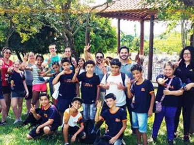 Alunos do ensino médio Alunos do ensino médio