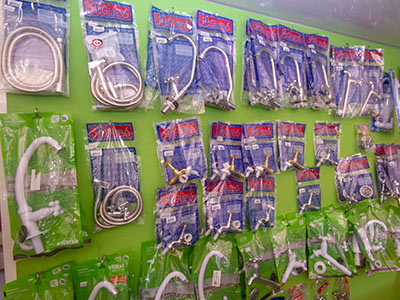 Torneiras de plástico e metal Torneiras de plástico e metal