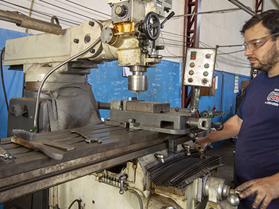 Maquinário de ponta Máquina de torno