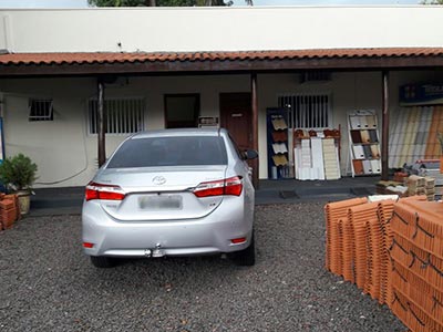 Temos estacionamento Estacionamento