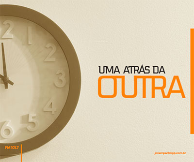 Uma atrás da outra Uma atrás da outra