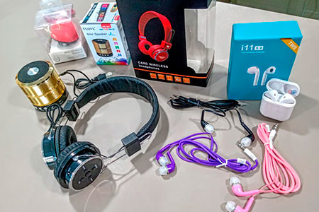 fones, headphones e mini speakers fones, headphones e mini speakers
