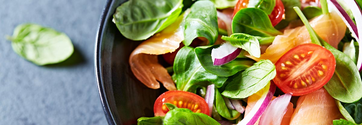 Saladas deliciosas, saudáveis e nutritivas Saladas