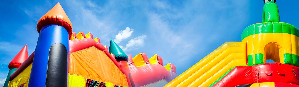 Aluguel de binqudos infláveis Locação de brinquedos