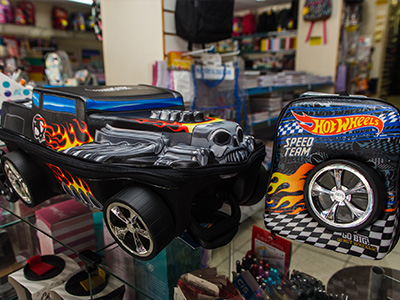 Kit hotwheels (Mochila e lancheira) Kit hotwheels (Mochila e lancheira)