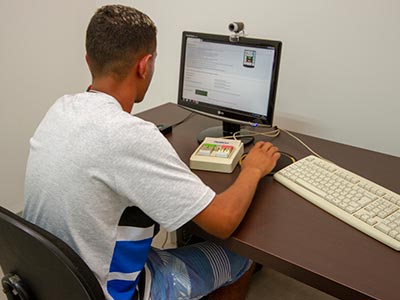 Simulados do exame teórico do DETRAN Simulados do exame teórico do DETRAN