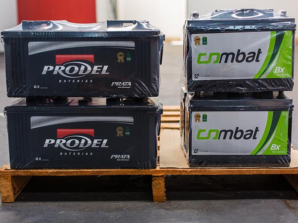 Baterias automotivas Prodel e Combat Baterias para carro
