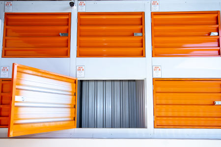 box com 1m² box com 1m²