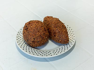 Feito com tribo para quibe e carne moída Quibe