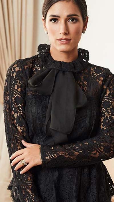 Camisa em renda Camisa preta em renda