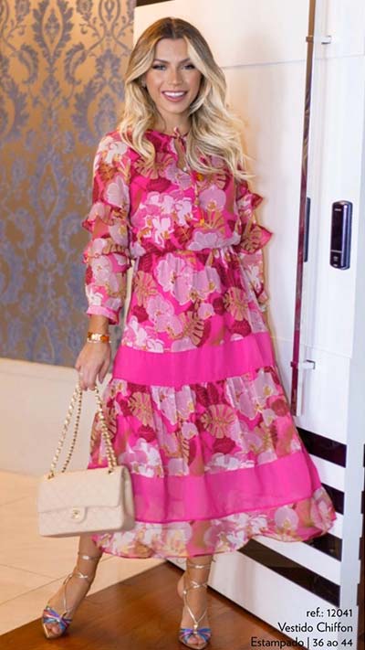 Vestido chiffon estampa de folhagem com pink Vestido chiffon