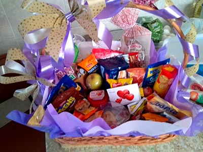 Cestas de chocolates e de café da manhã Cestas para Dia dos Namorados
